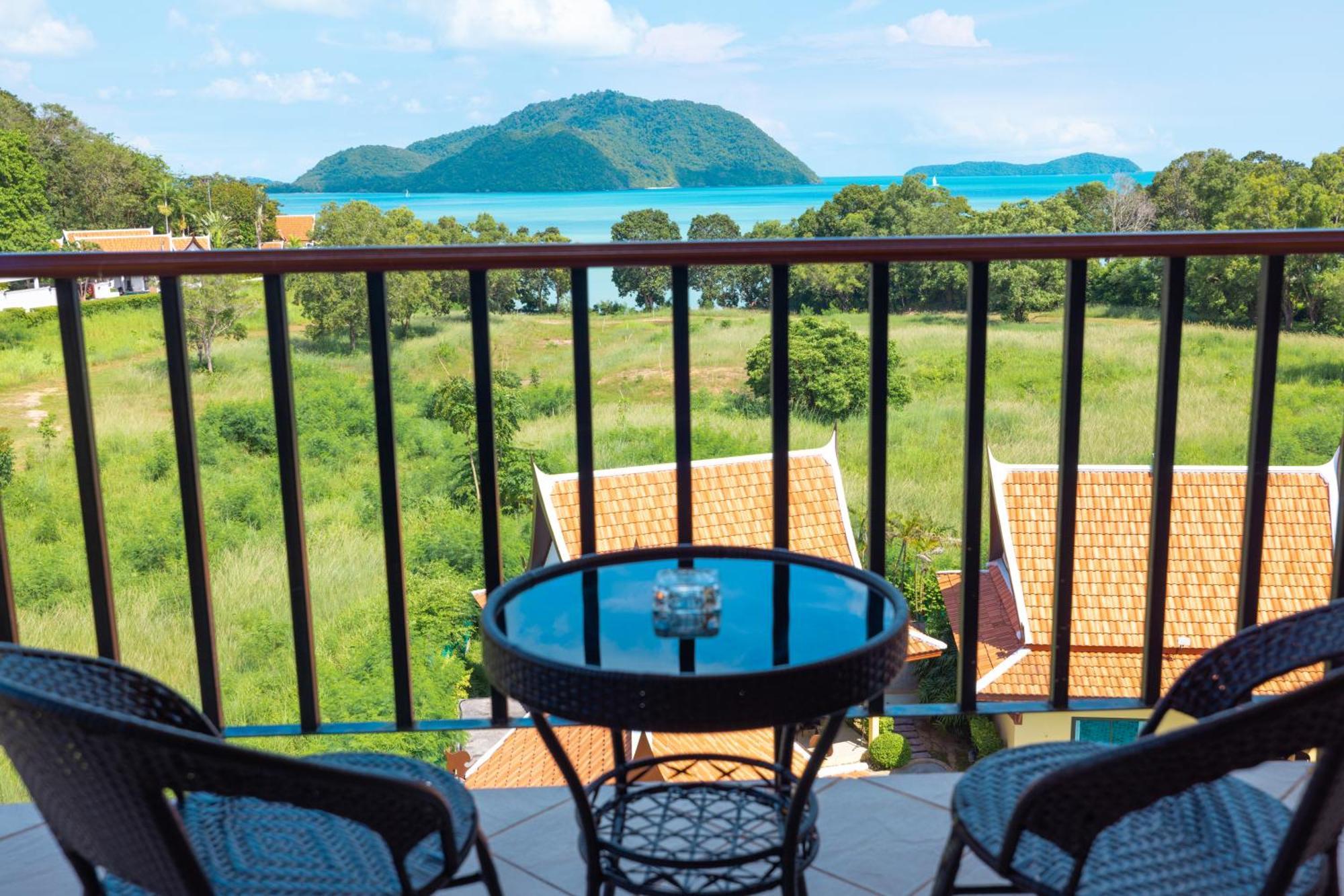 Phuket Kana International Hotel普吉岛卡娜国际酒店 Rawai Dış mekan fotoğraf